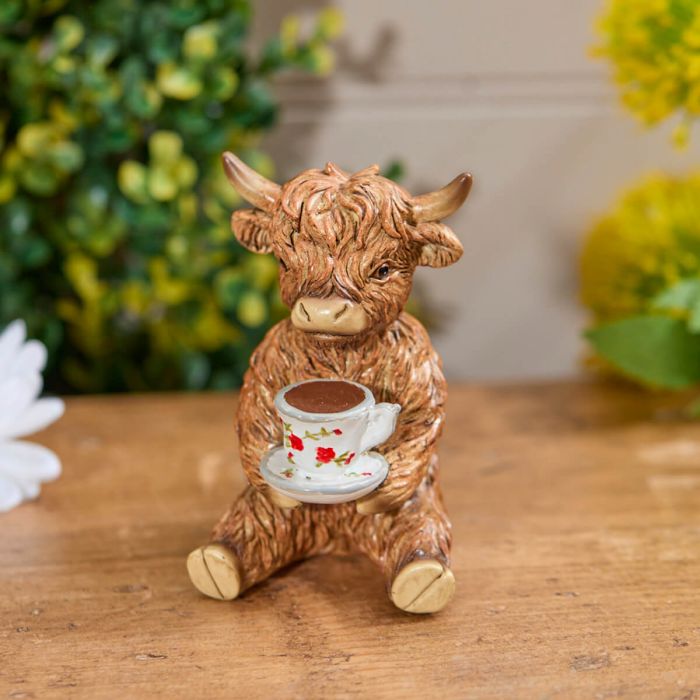 Resin Highland Cow with Teacup