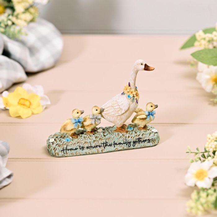 Resin Goose with Ducklings "Home is where the family gathers" Ornament